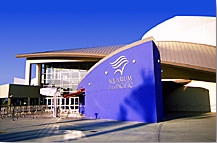 Long Beach Aquarium entrance